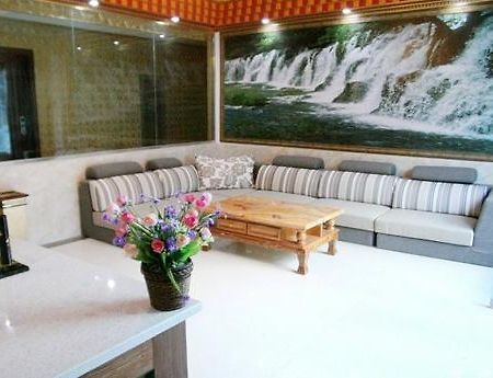 Yixinyuan Hotel Jiuzhaigou Extérieur photo